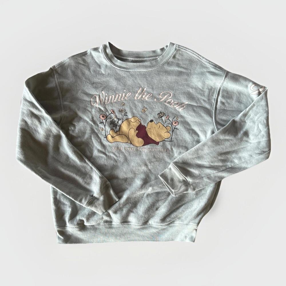 Disney Winnie the Pooh Sweater Adult Small Pullover Sweatshirt Crewneck Vtg